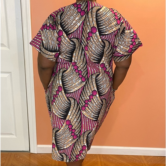 Beautiful Ankara print shift dress. - Picture 5 of 6